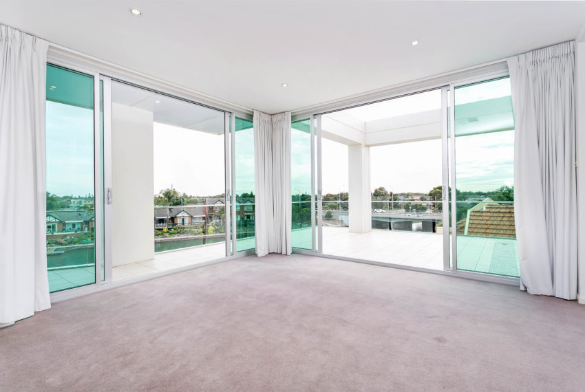 LJWL-28-155 Brebner Dr-30e