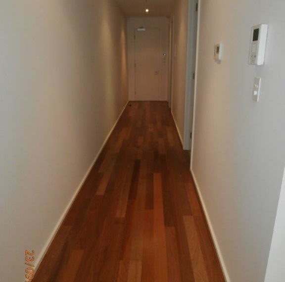 hallway  10/100 Rose